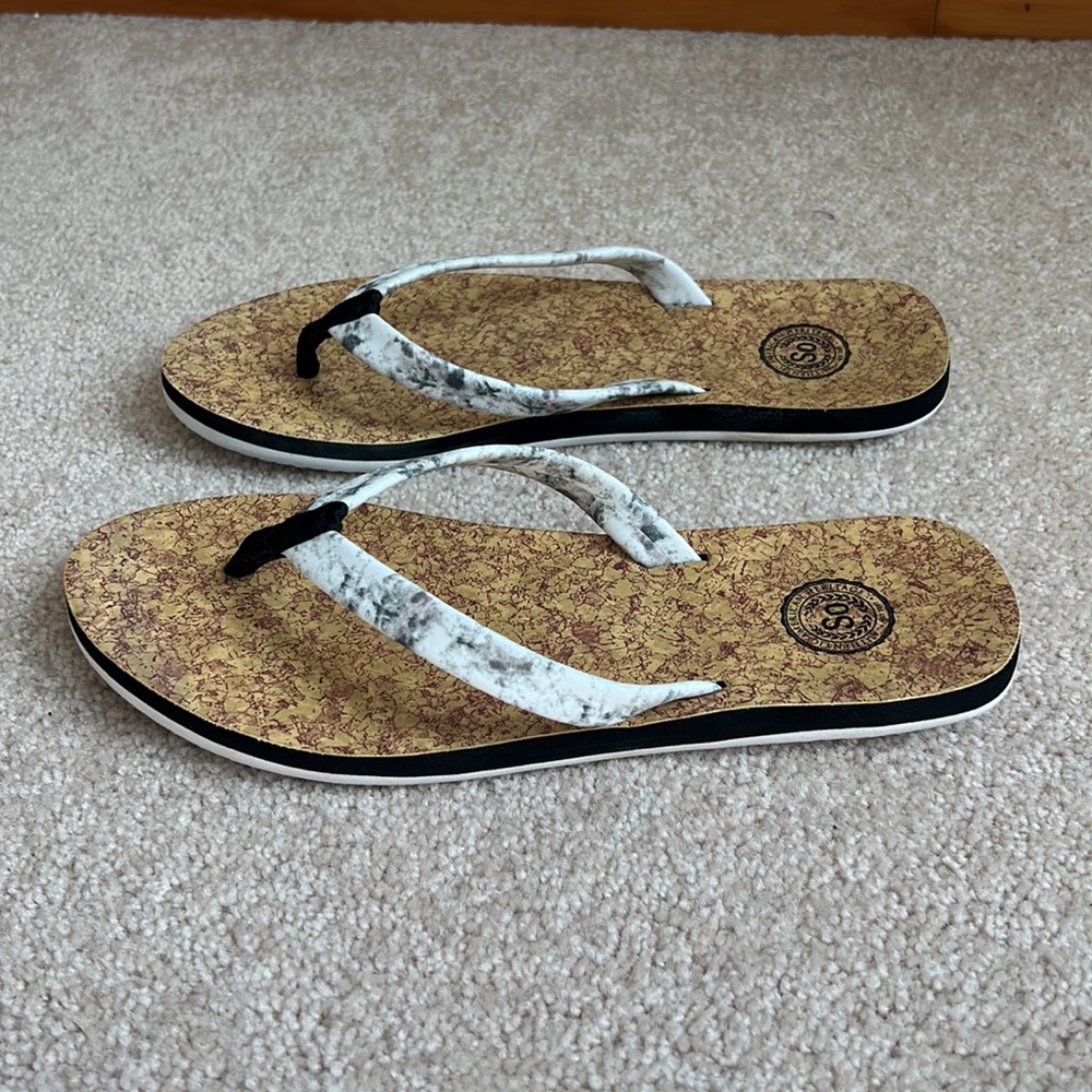 SO Flip Flops - Picture 2 of 7